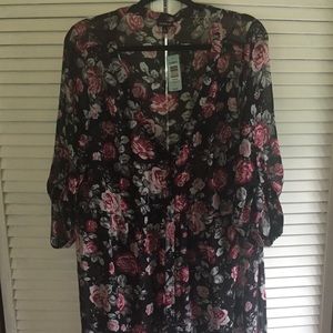 Torrid floral wine/Black  sheer kimono 2x